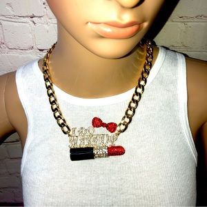 “I DO MAKEUP”💄 NECKLACE